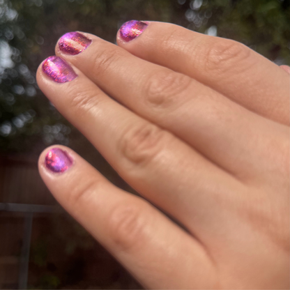 MUMBLING ABOUT APPLES IN YOUR DREAMS (magnetic)