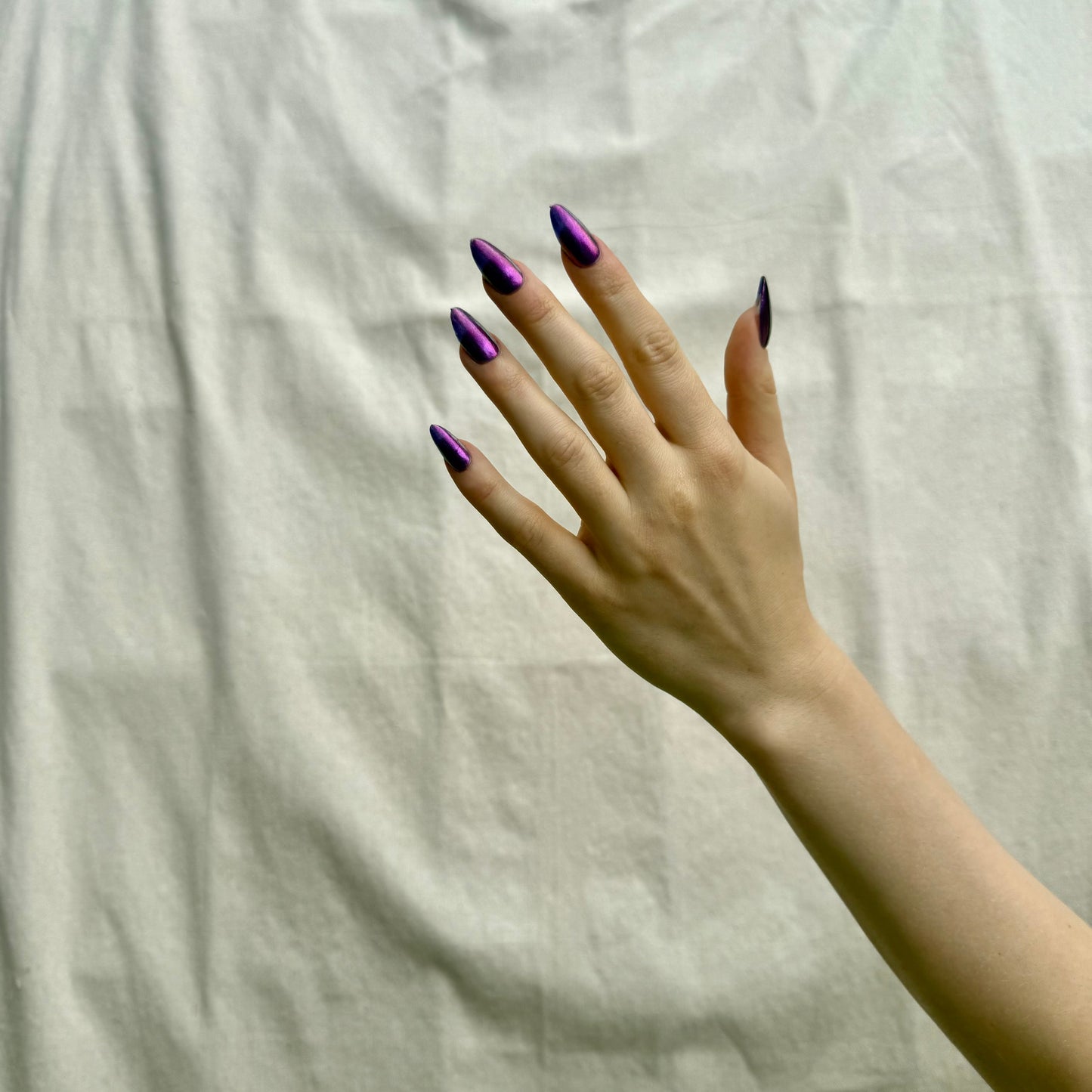 CRITICALLY ACCLAIMED SLOW UNRAVELING WITH A STRONG FEMALE LEAD