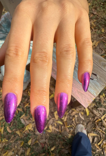 CRITICALLY ACCLAIMED SLOW UNRAVELING WITH A STRONG FEMALE LEAD