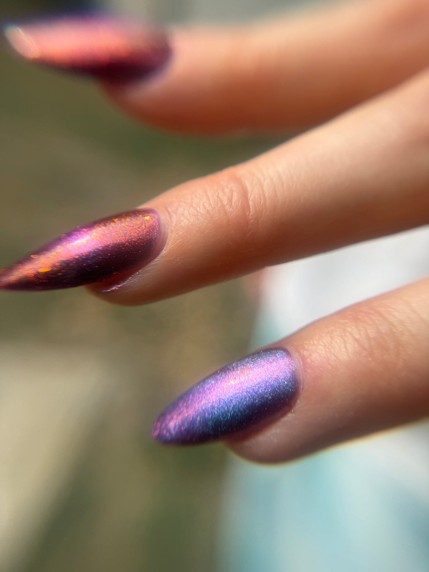 MUMBLING ABOUT APPLES IN YOUR DREAMS (magnetic)