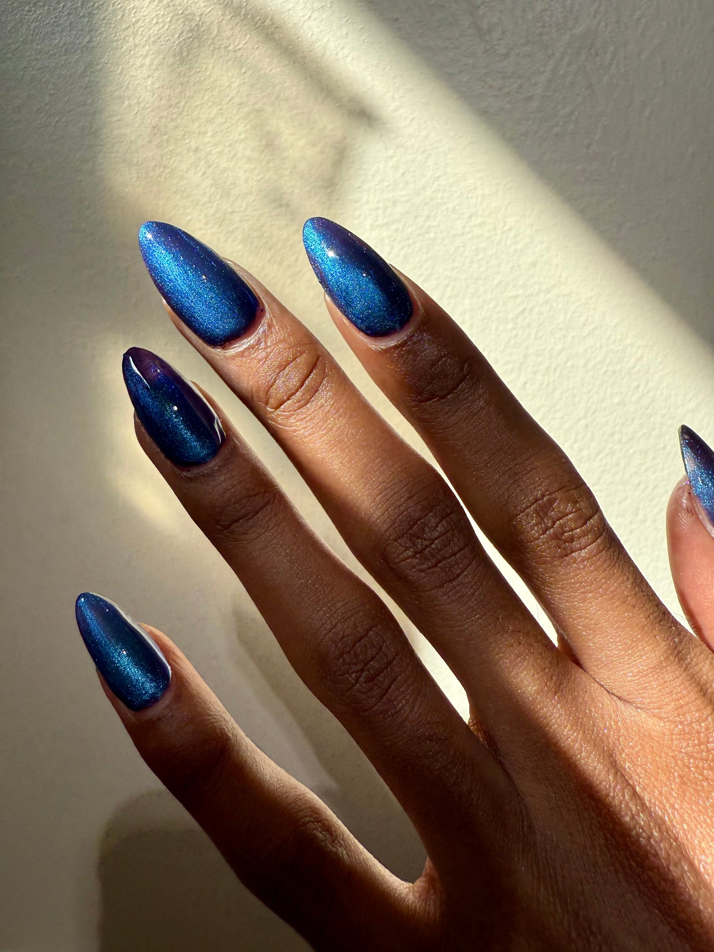 QUIETUDE (or swallowing certain unhappiness) (magnetic)