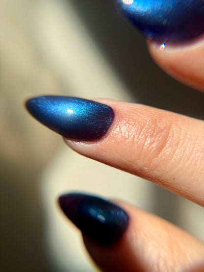 QUIETUDE (or swallowing certain unhappiness) (magnetic)