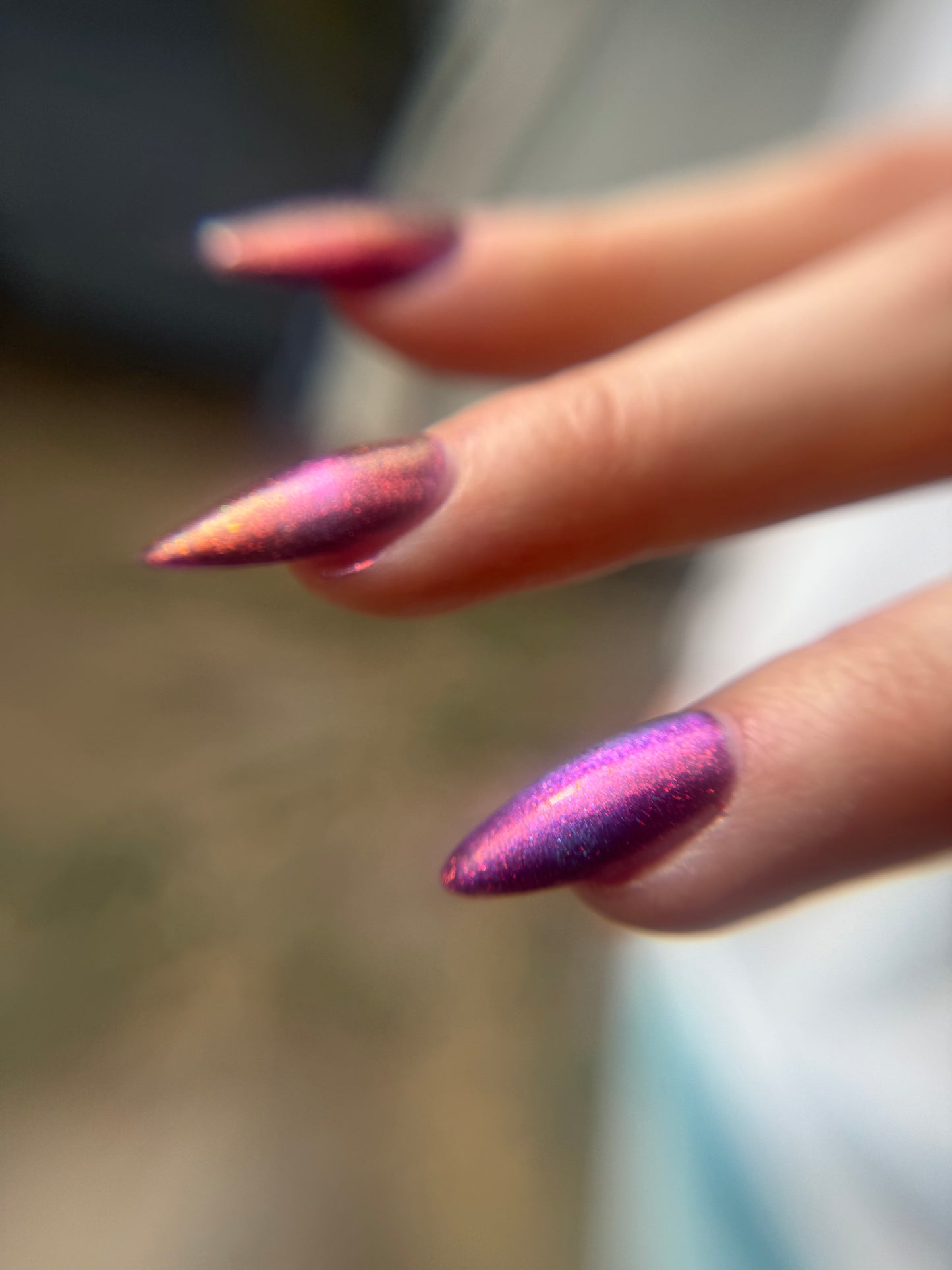 MUMBLING ABOUT APPLES IN YOUR DREAMS (magnetic)