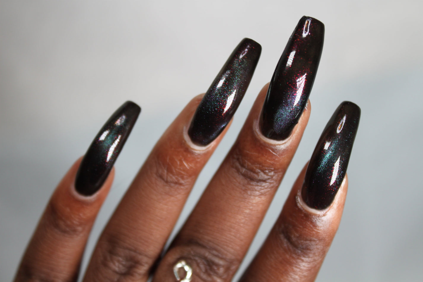 TING TANG WALLA WALLA BING BANG (magnetic) – Death Valley Nails