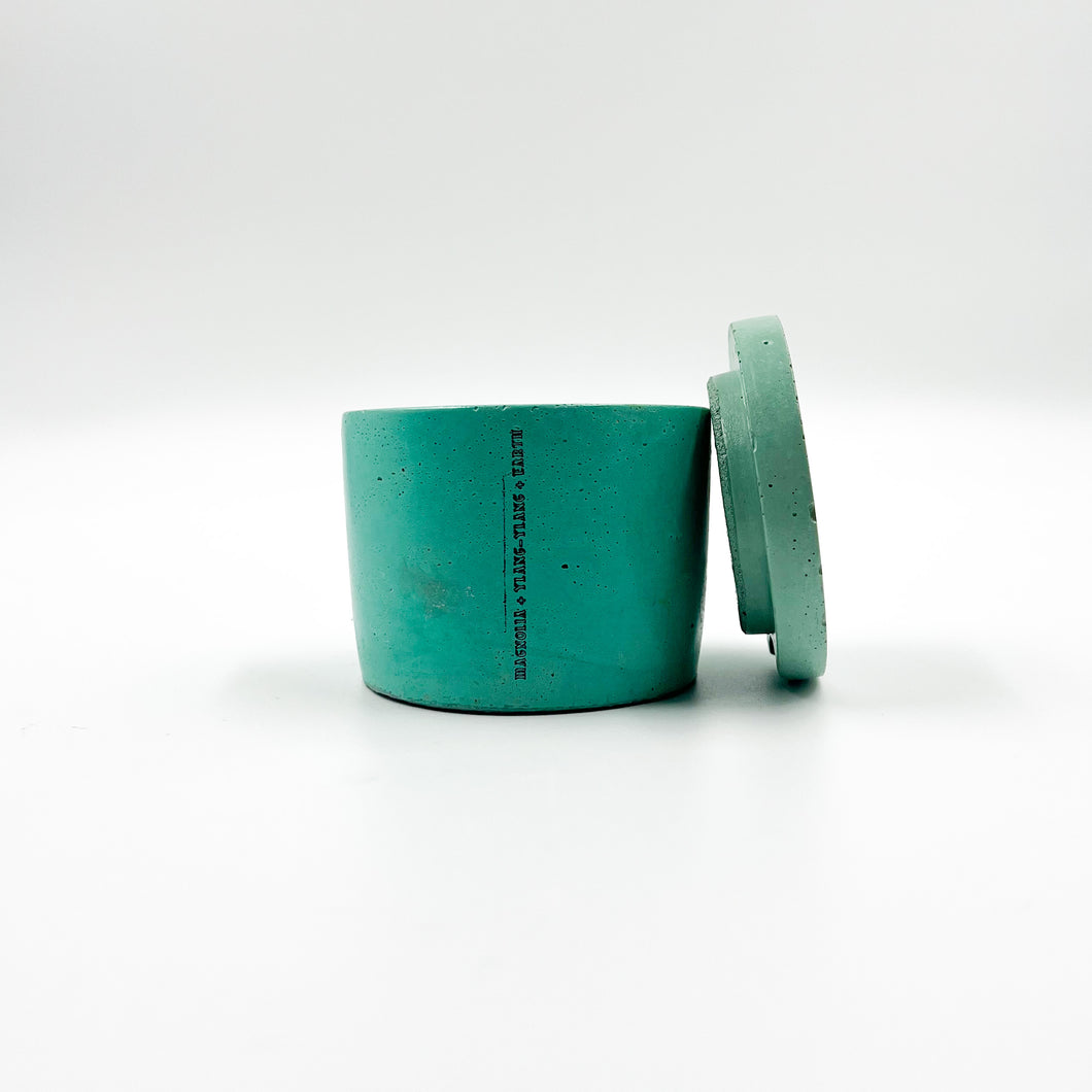 Magnolia + Ylang-Ylang + Earth (one-wick)
