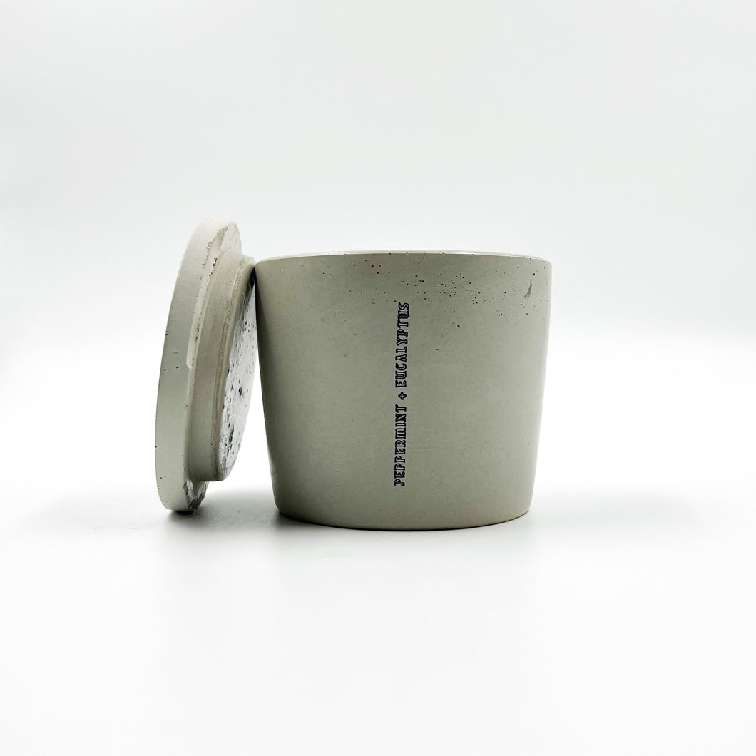 Peppermint + Eucalyptus (two-wick / small)